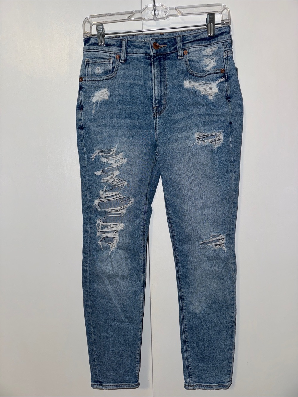 American Eagle Mom Jeans Light Wash High Rise Denim Women’s Size 2